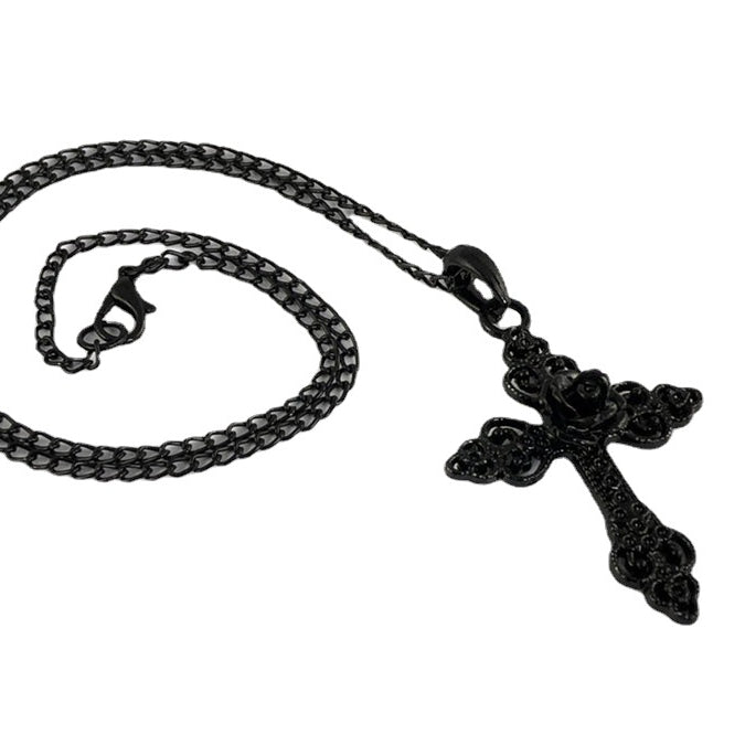 Collar con colgante de cruz gótica hueca de rosa negra de aleación al por mayor